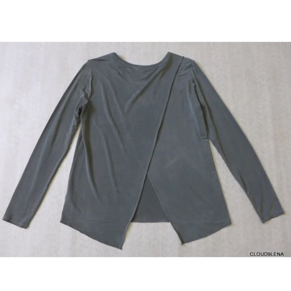 ATHLETA Ciao Bella Split Cross back long sleeve Top Size M in Jasper Green